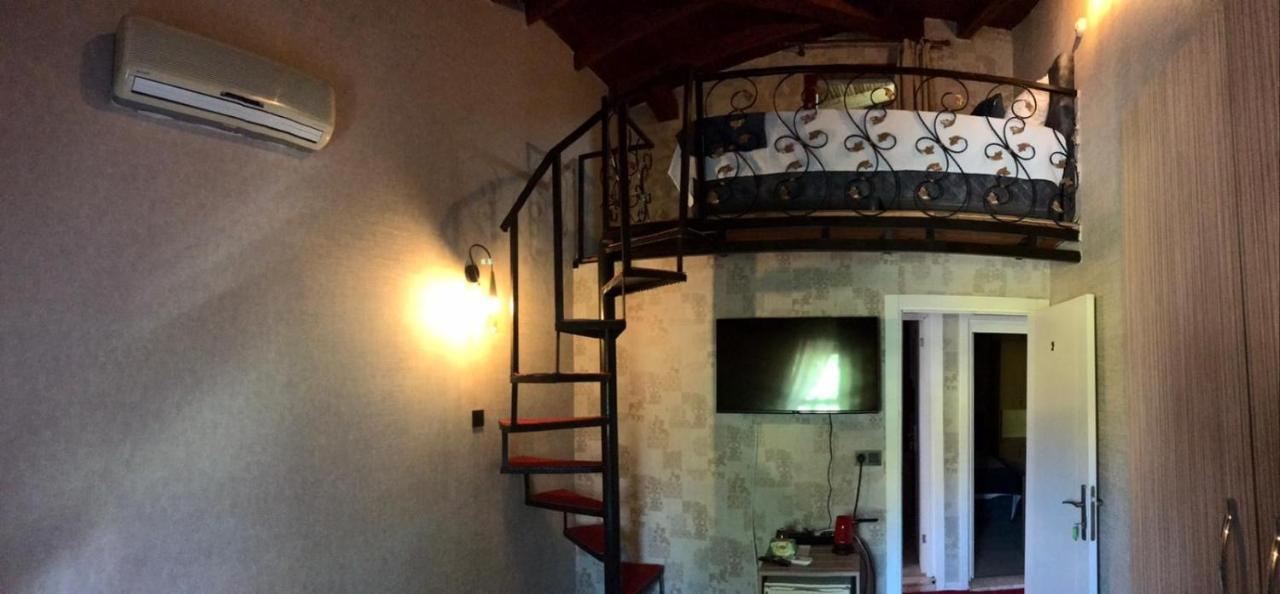 Grand Friends Bed & Breakfast อันตัลยา ภายนอก รูปภาพ